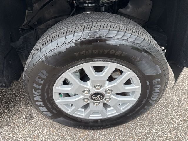 2025 Toyota Tacoma SR