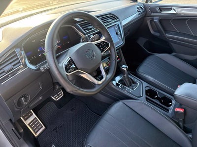 2022 Volkswagen Tiguan 2.0T SE R-Line Black