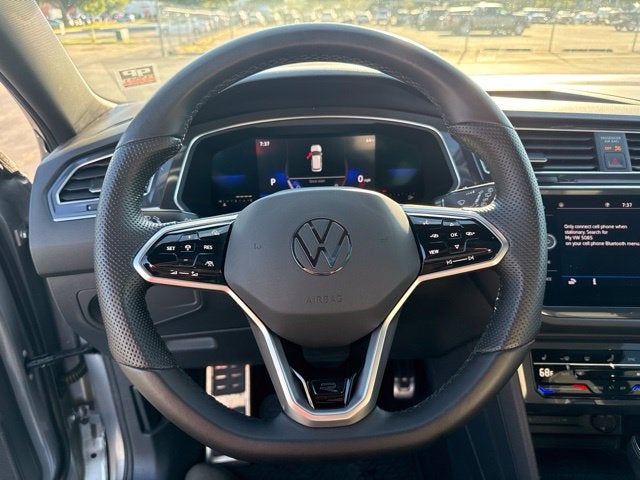 2022 Volkswagen Tiguan 2.0T SE R-Line Black