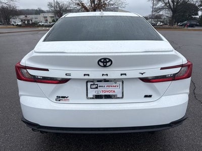 2025 Toyota Camry SE