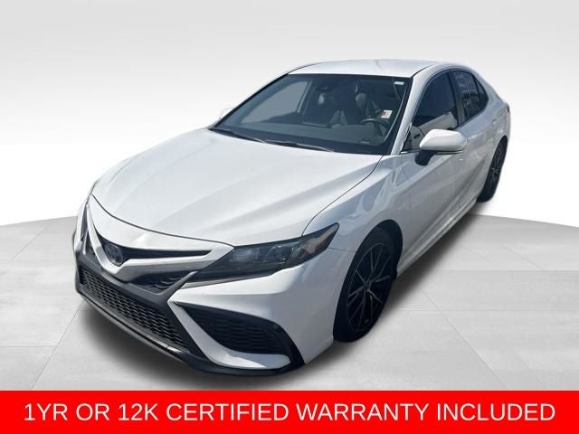 2022 Toyota Camry Hybrid SE