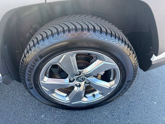 2021 Toyota RAV4 Hybrid XLE Premium