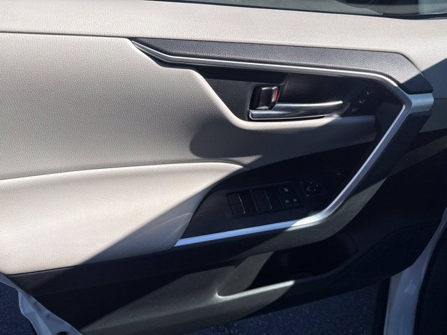 2021 Toyota RAV4 Hybrid XLE Premium