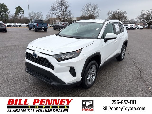 2022 Toyota RAV4 LE