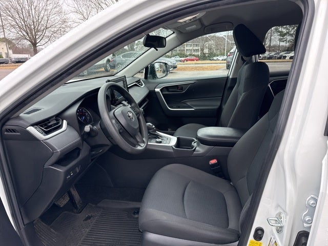 2022 Toyota RAV4 Hybrid LE