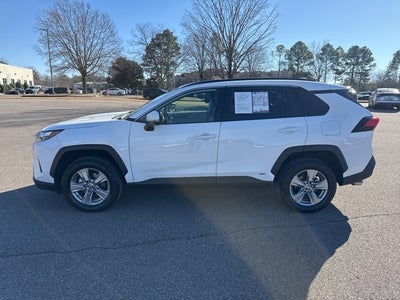 2022 Toyota RAV4 Hybrid XLE