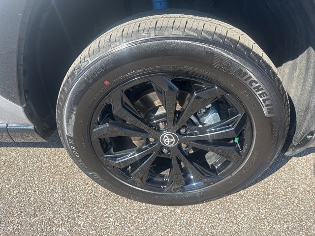 2025 Toyota RAV4 Hybrid SE