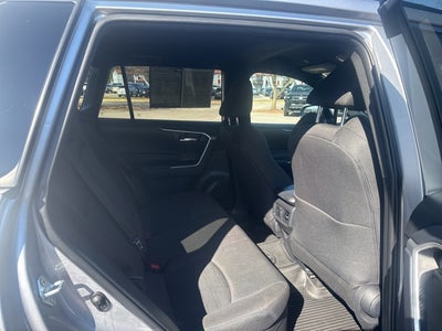 2025 Toyota RAV4 Hybrid SE