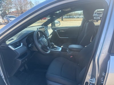 2025 Toyota RAV4 Hybrid SE