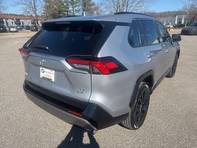 2025 Toyota RAV4 Hybrid SE