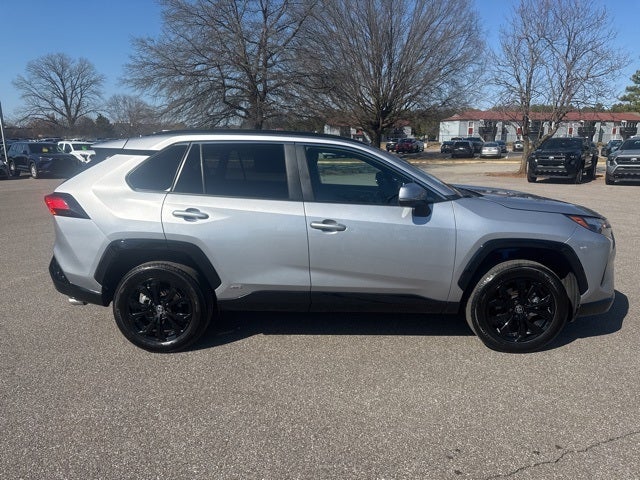 2025 Toyota RAV4 Hybrid SE