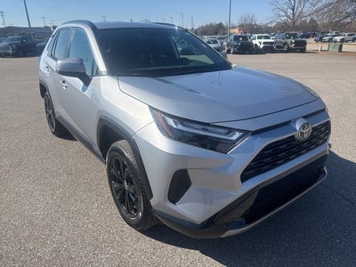 2025 Toyota RAV4 Hybrid SE
