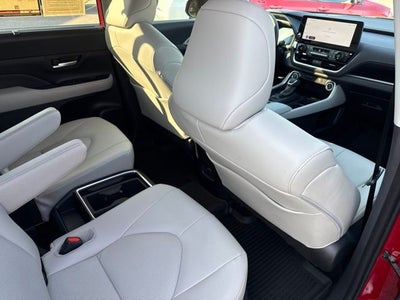 2026 Toyota Grand Highlander Hybrid XLE