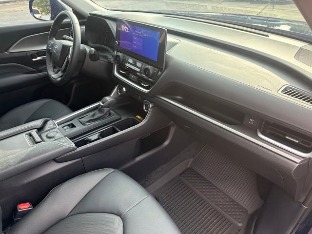 2025 Toyota Grand Highlander Hybrid XLE
