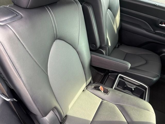 2025 Toyota Grand Highlander Hybrid XLE