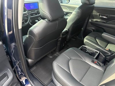 2025 Toyota Grand Highlander Hybrid XLE