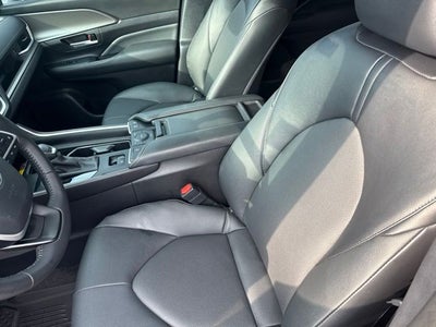 2025 Toyota Grand Highlander Hybrid XLE