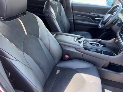 2024 Toyota Grand Highlander Hybrid MAX Platinum