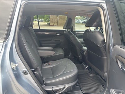 2021 Toyota Highlander Platinum