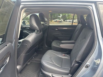 2021 Toyota Highlander Platinum