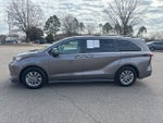 2022 Toyota Sienna XLE 8 Passenger
