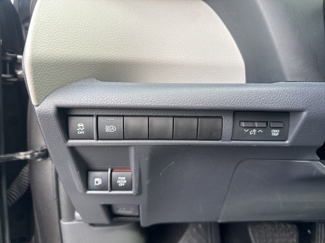 2022 Toyota Sienna XLE 8 Passenger