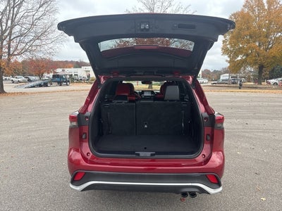 2022 Toyota Highlander XSE