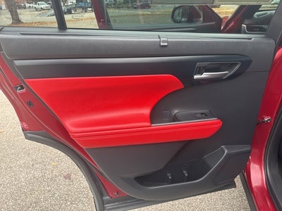 2022 Toyota Highlander XSE