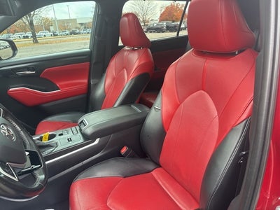 2022 Toyota Highlander XSE