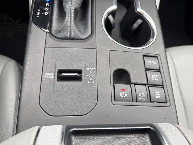 2025 Toyota Highlander Hybrid XLE