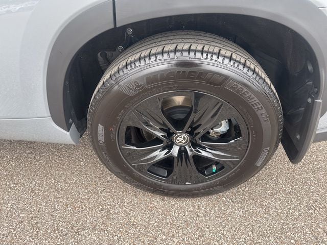 2025 Toyota Highlander Hybrid XLE