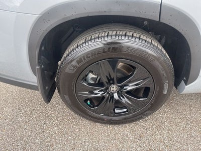 2025 Toyota Highlander Hybrid XLE