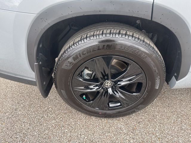 2025 Toyota Highlander Hybrid XLE