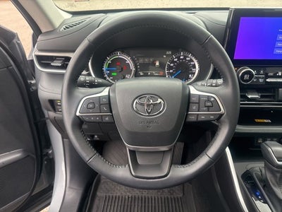 2025 Toyota Highlander Hybrid XLE