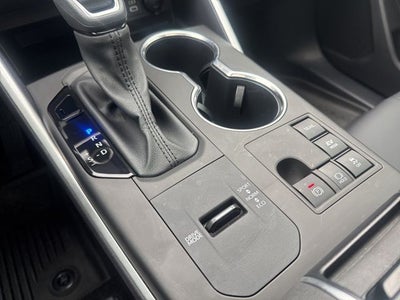 2025 Toyota Highlander Hybrid XLE