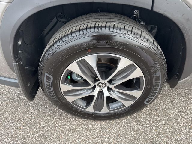 2025 Toyota Highlander XLE