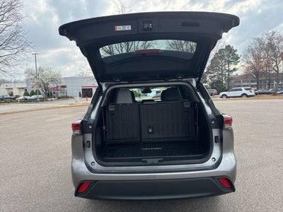 2025 Toyota Highlander XLE