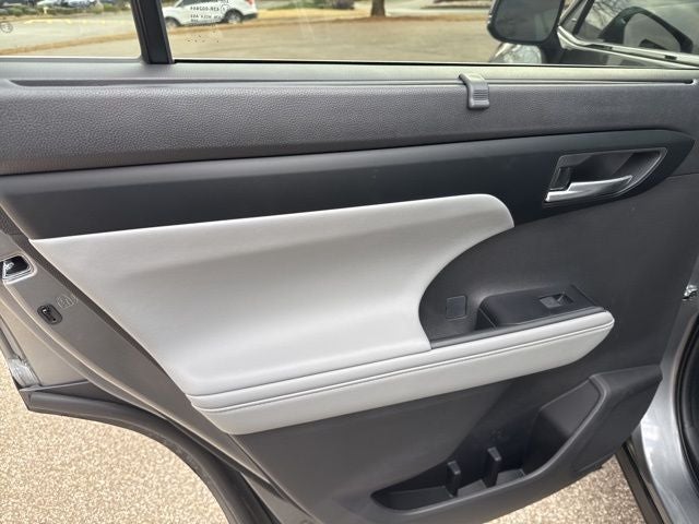 2025 Toyota Highlander XLE