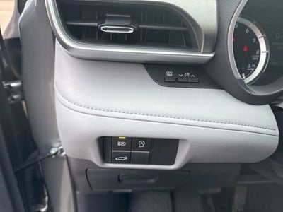 2025 Toyota Highlander XLE