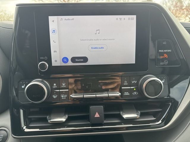 2025 Toyota Highlander XLE