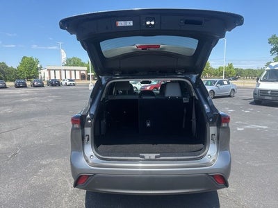 2025 Toyota Highlander XLE