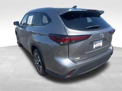 2025 Toyota Highlander XLE