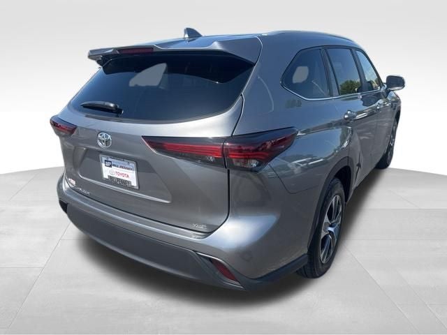 2025 Toyota Highlander XLE