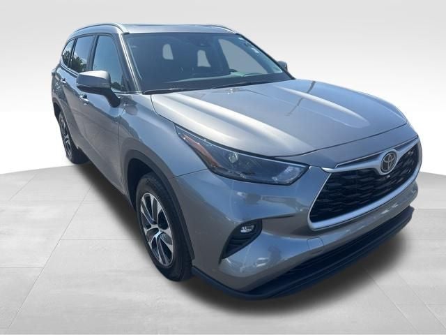 2025 Toyota Highlander XLE