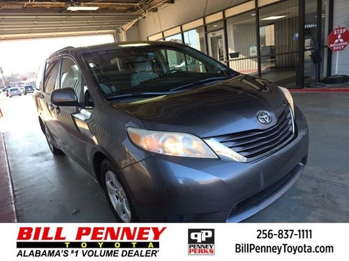 2017 Toyota Sienna LE 8 Passenger