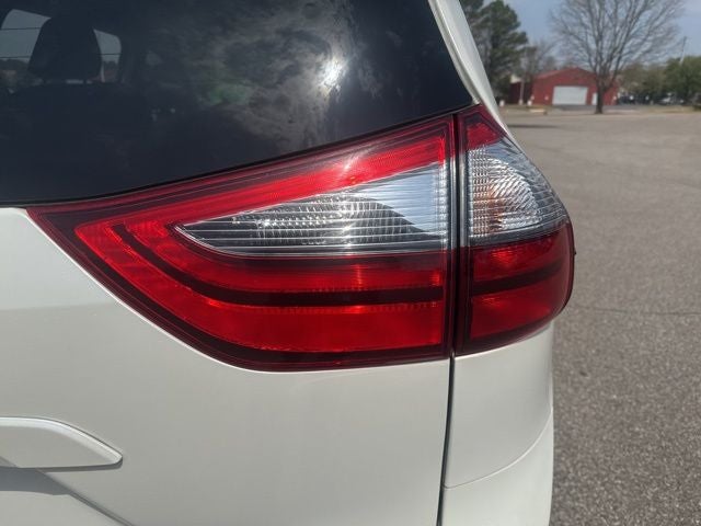 2020 Toyota Sienna Base