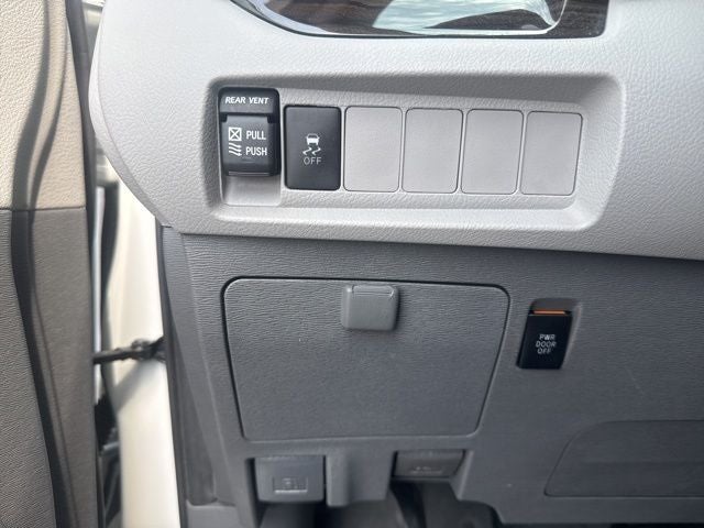 2020 Toyota Sienna Base