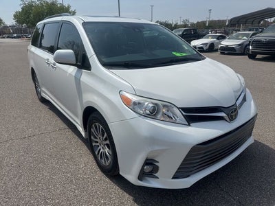2020 Toyota Sienna Base