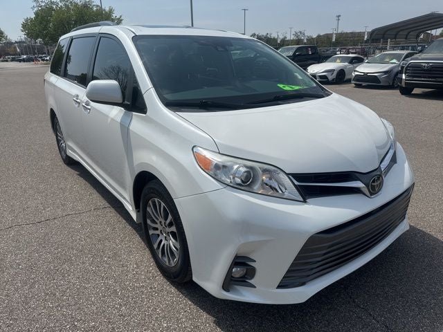 2020 Toyota Sienna Base