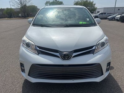 2020 Toyota Sienna Base